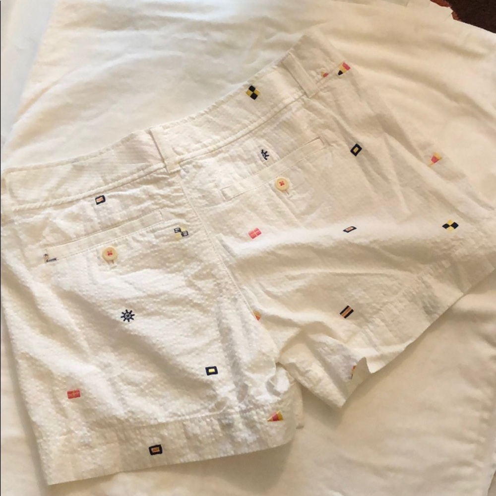 Lilly Pulitzer size 2 Shorts White Seersucker EUC - Picture 5 of 8